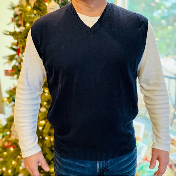 🟦JoS. A. Bank 🟦 navy blue men’s sweater vest🟦 size large 🟦 - Picture 3 of 10